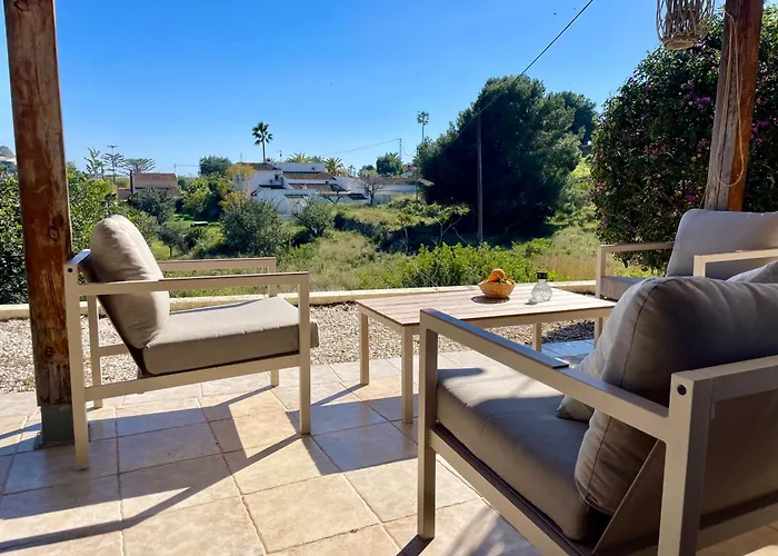 Private House ' Estufa' With A Beautiful View